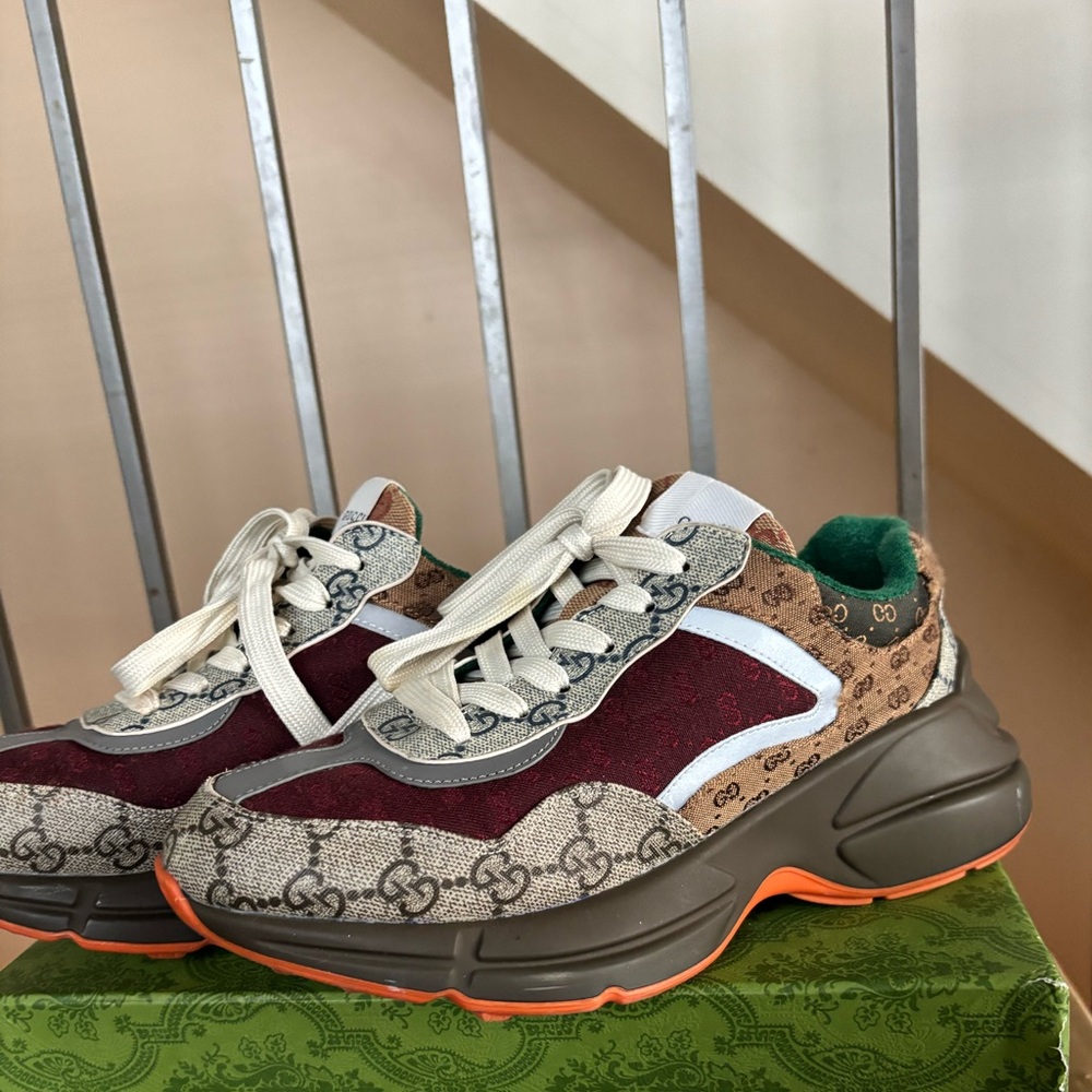 Gucci Sneakers